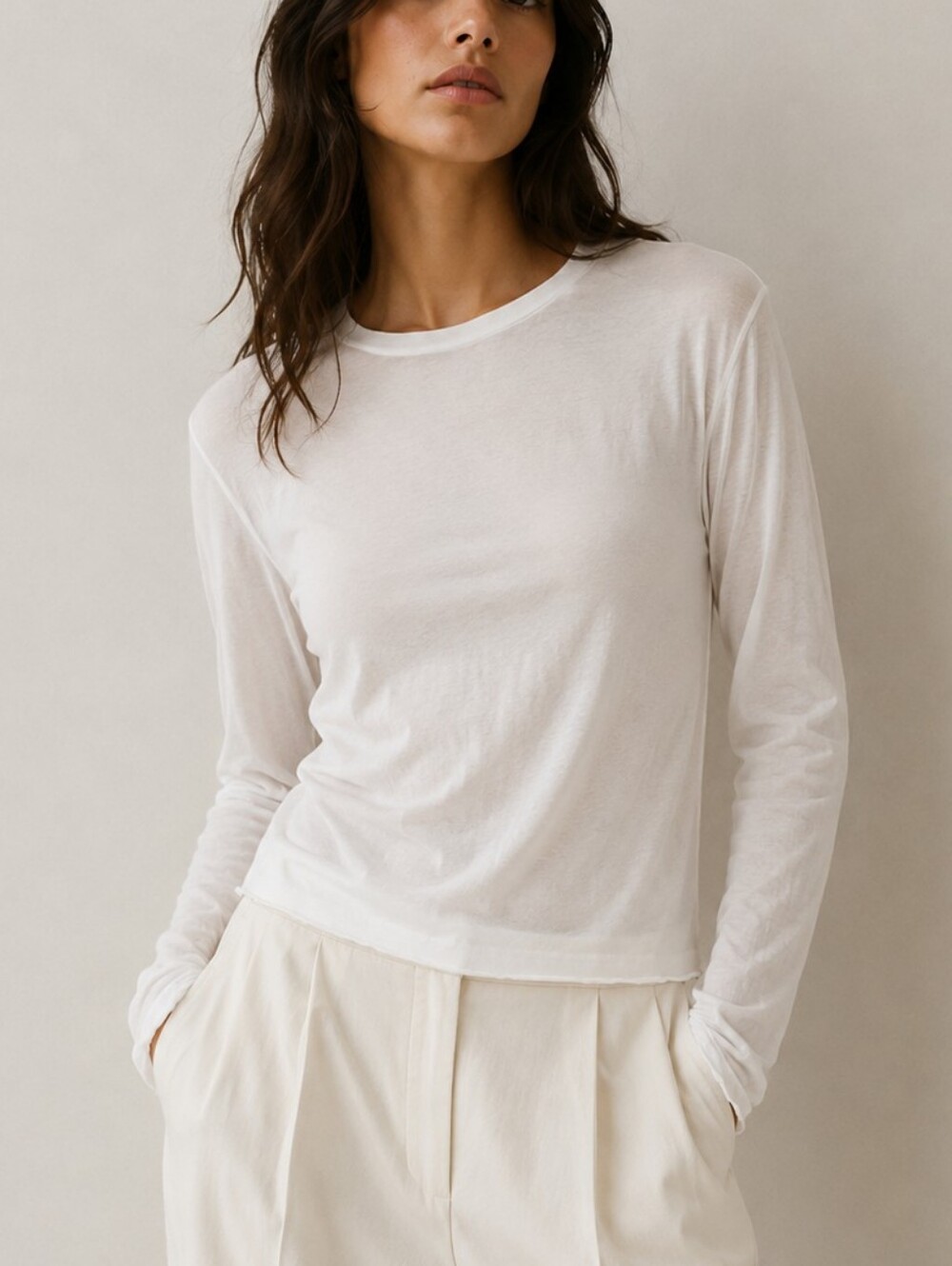 Zara White Long-Sleeve Lightweight Crew Top Size S